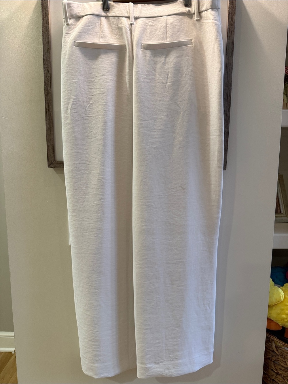 Abercrombie & Fitch women’s  Cream Dress Pants - Tailored Straight Leg 14 - Picture 3 of 4